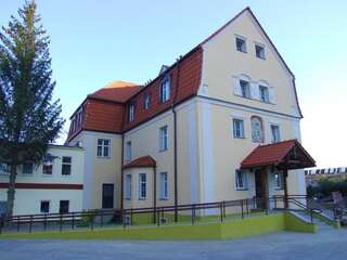 Отели типа «постель и завтрак» Hotelik Hermes Pieniężno-2