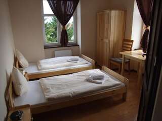 Отели типа «постель и завтрак» Hotelik Hermes Pieniężno Двухместный номер с 1 кроватью и собственной ванной комнатой-23